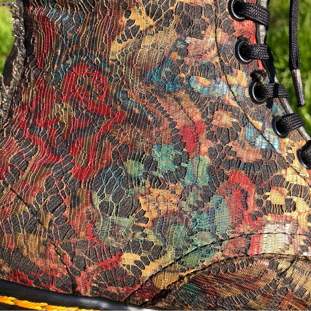 Rare 80s Dr. Martens 14 Eye Rainbow Paisley Lace Boots - Picture 10 of 16